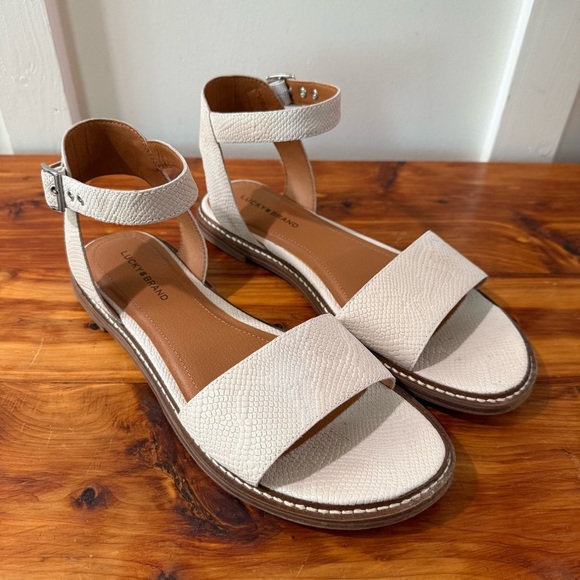 Lucky Brand Kimya Leather Sandals in Light Putty - Picture 2 of 7
